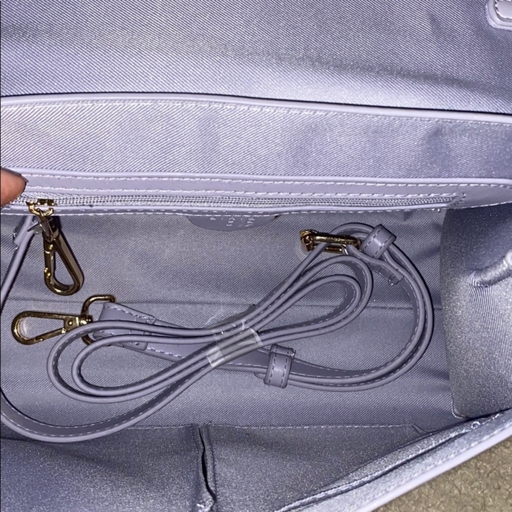 Lilac purse - Picture 2 of 3